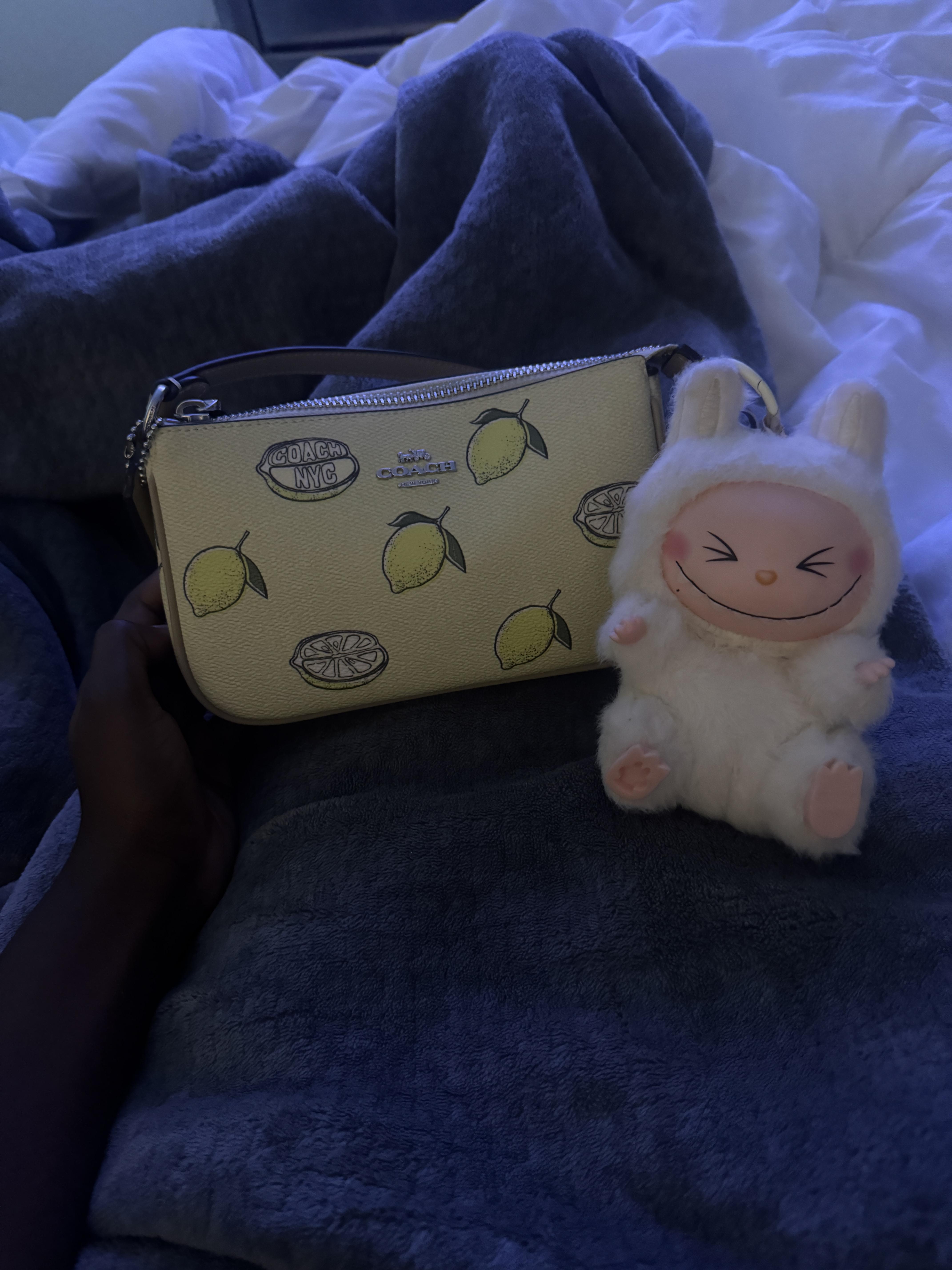 レモンプリント【Coach】ノリータ Nolita 19 With Lemon Print nwt coach Nolita 19 With Lemon Print