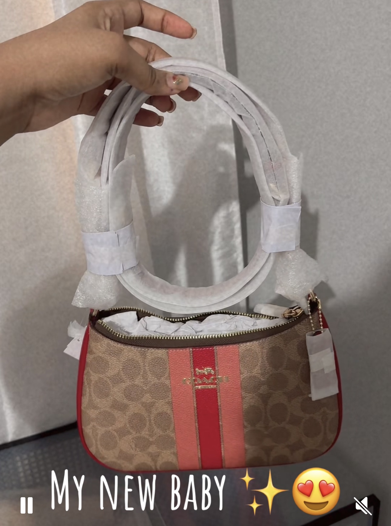 【COACH】Teri Shoulder Bag With Strawberry Print Coach Outlet Teri Shoulder Bag With Strawberry Print | ShopSimon