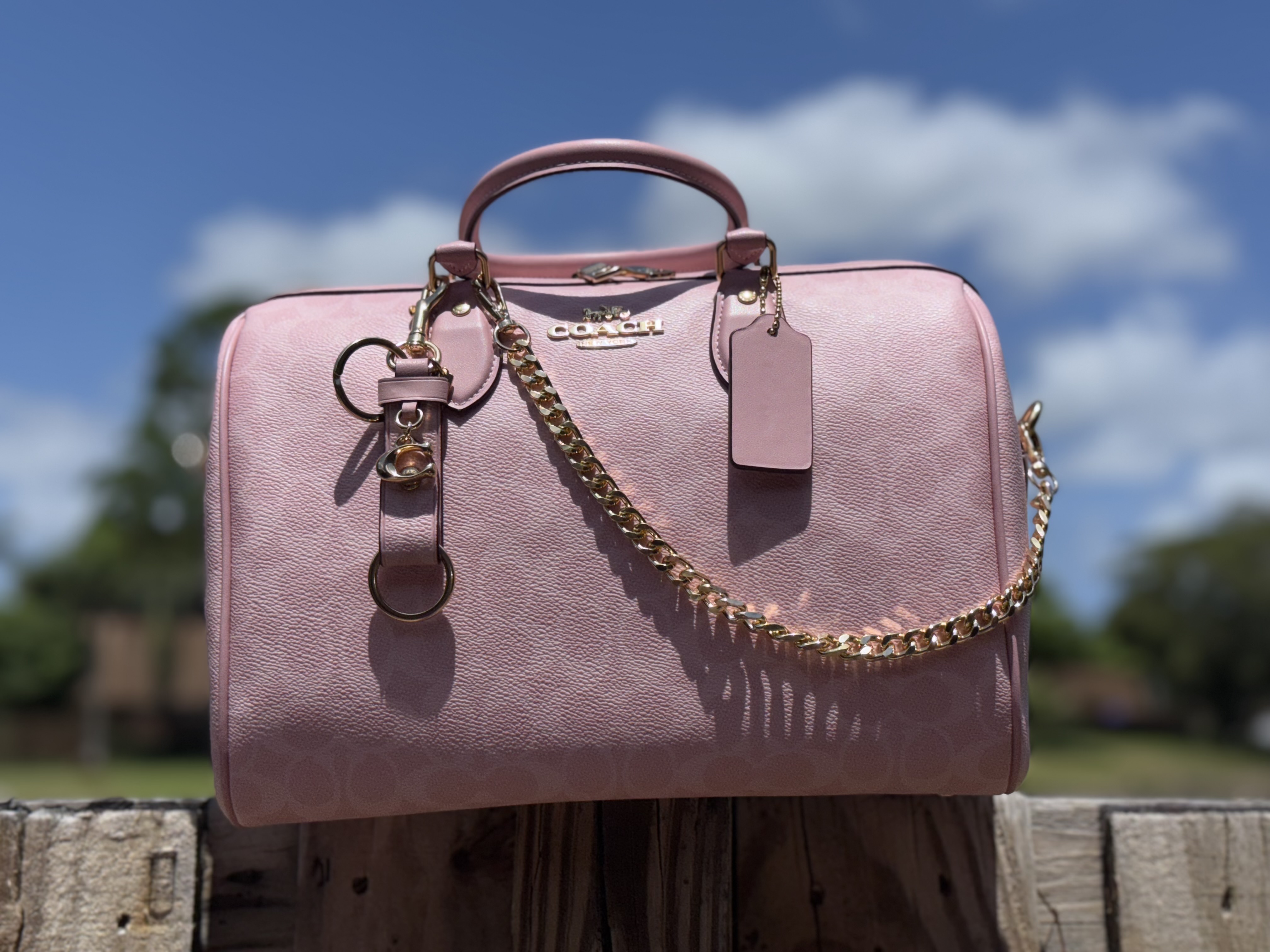 バッグ Coach Signature hand bag charm pink Coach Signature hand bag charm pink Buy Coach Pink Signature