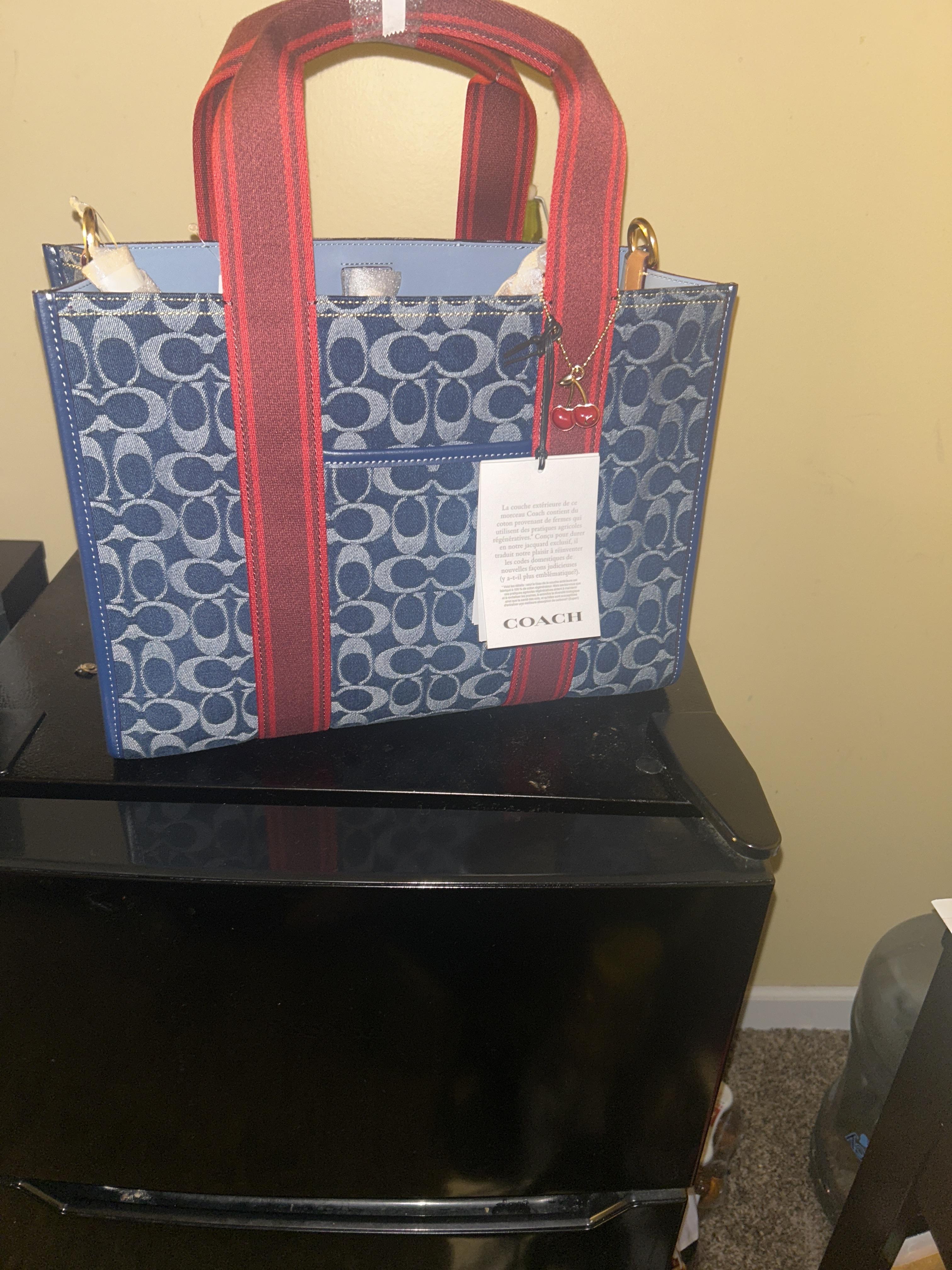 【Coach】Smith Tote Bag トートバッグ ◆国内発送◆ 8019_0.jpeg?etag=lLUDIvGqS%