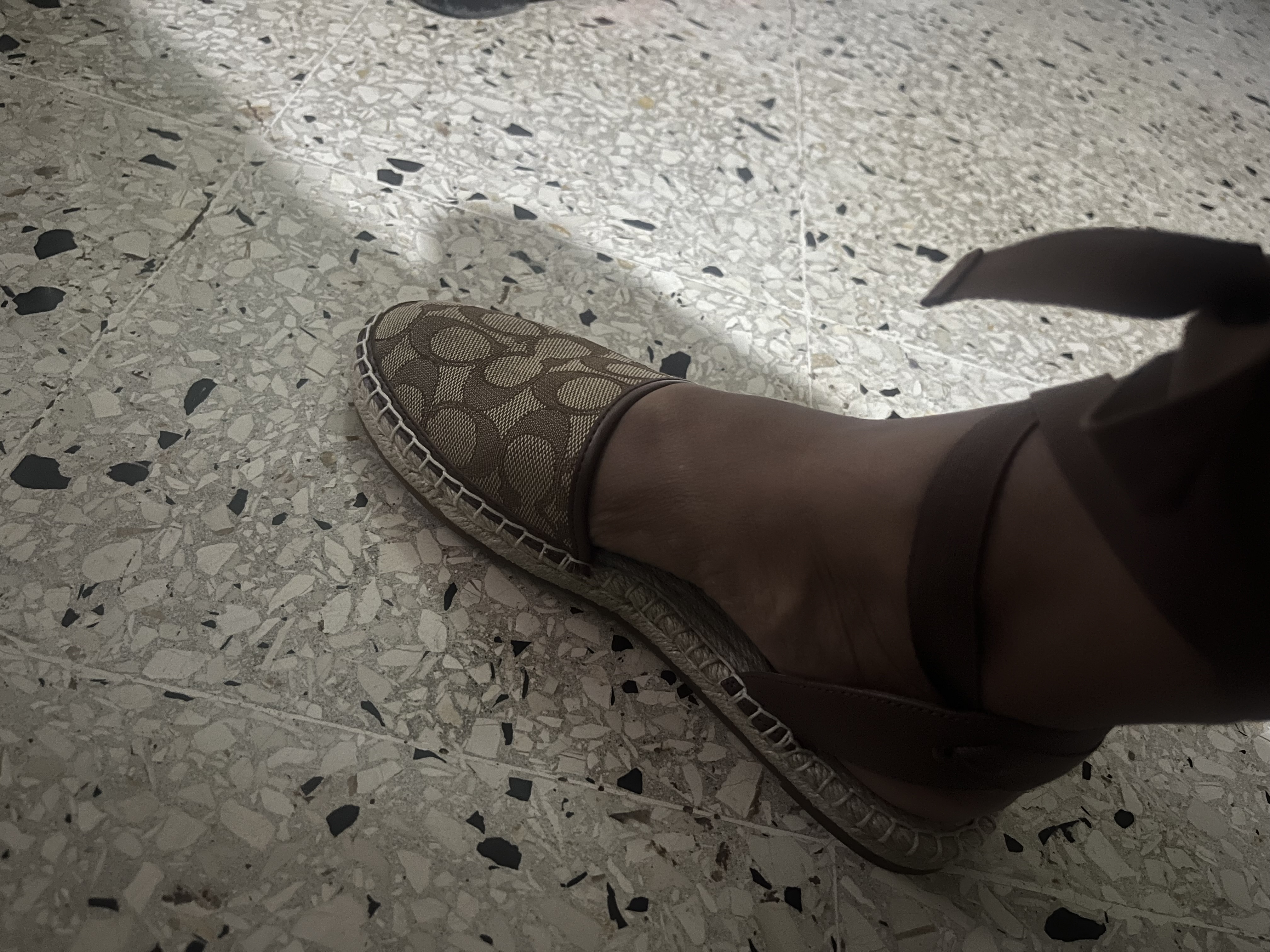 【Coach】Connie エスパドリーユ シグネチャー キャンバス CT035 COACH® Outlet | Connie Espadrille In Signature Jacquard