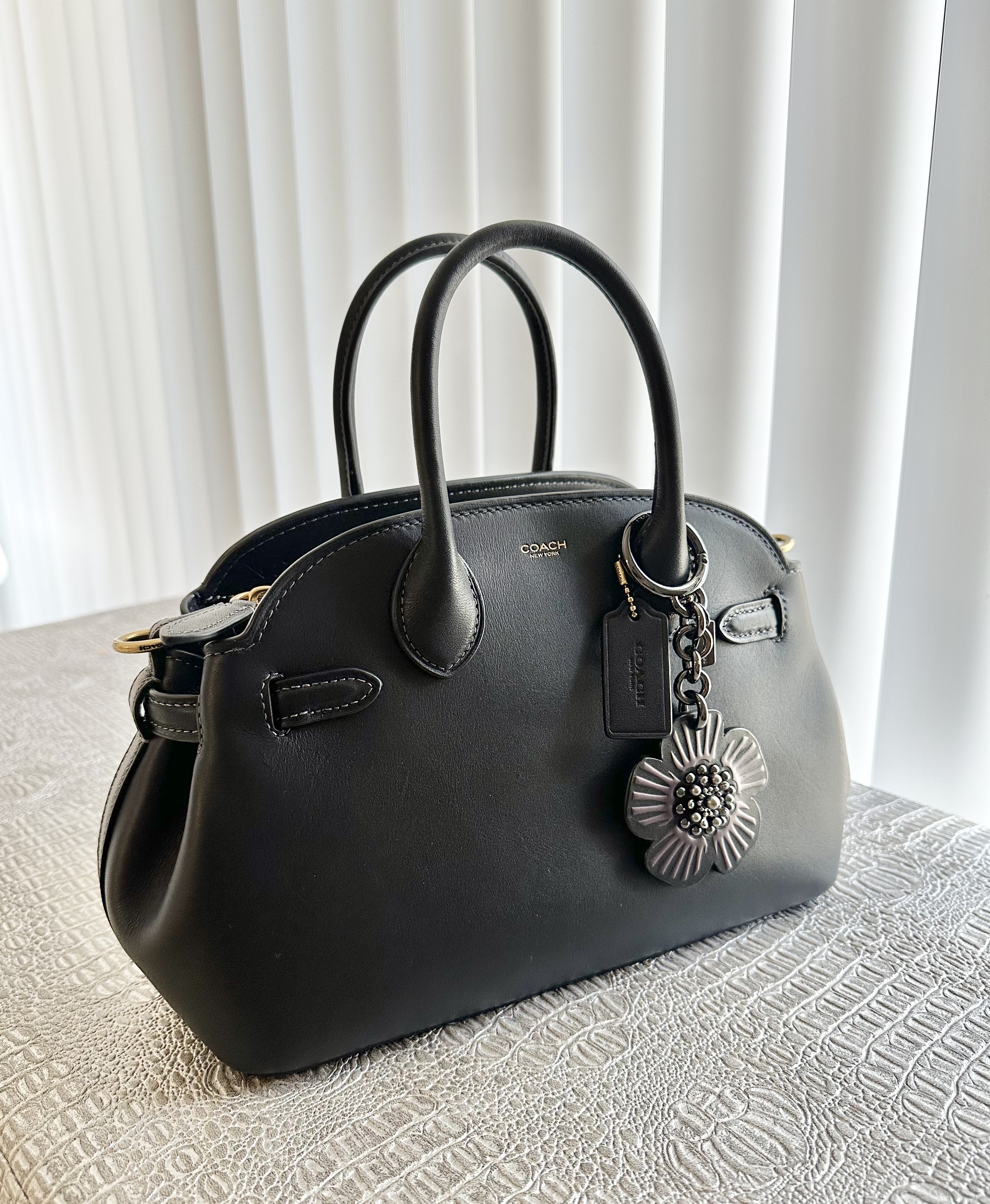 ◇Coach◇ Empire Carryall Bag 26 Buy COACH Empire Carryall Bag 26 BLACK Online in UAE
