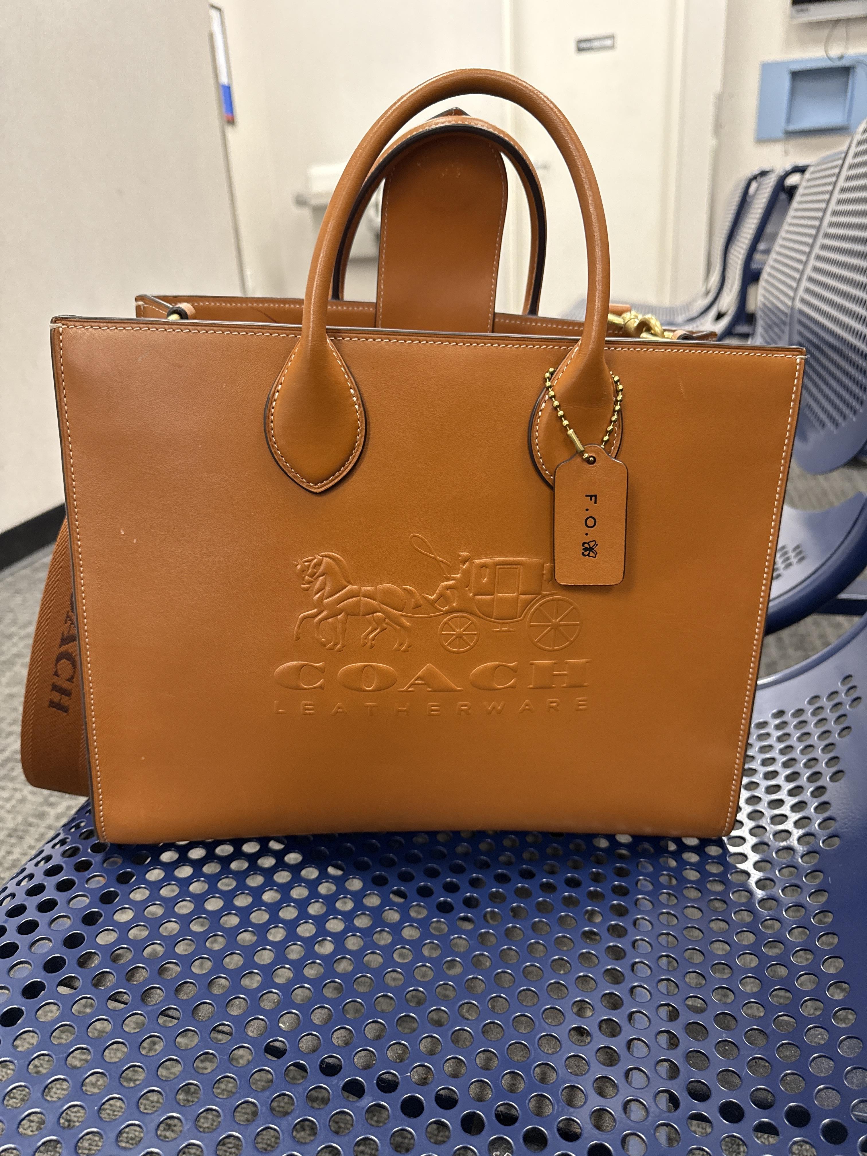 ◇Coach◇ Ace Tote 35 CR684 B4HA Ace Tote 35