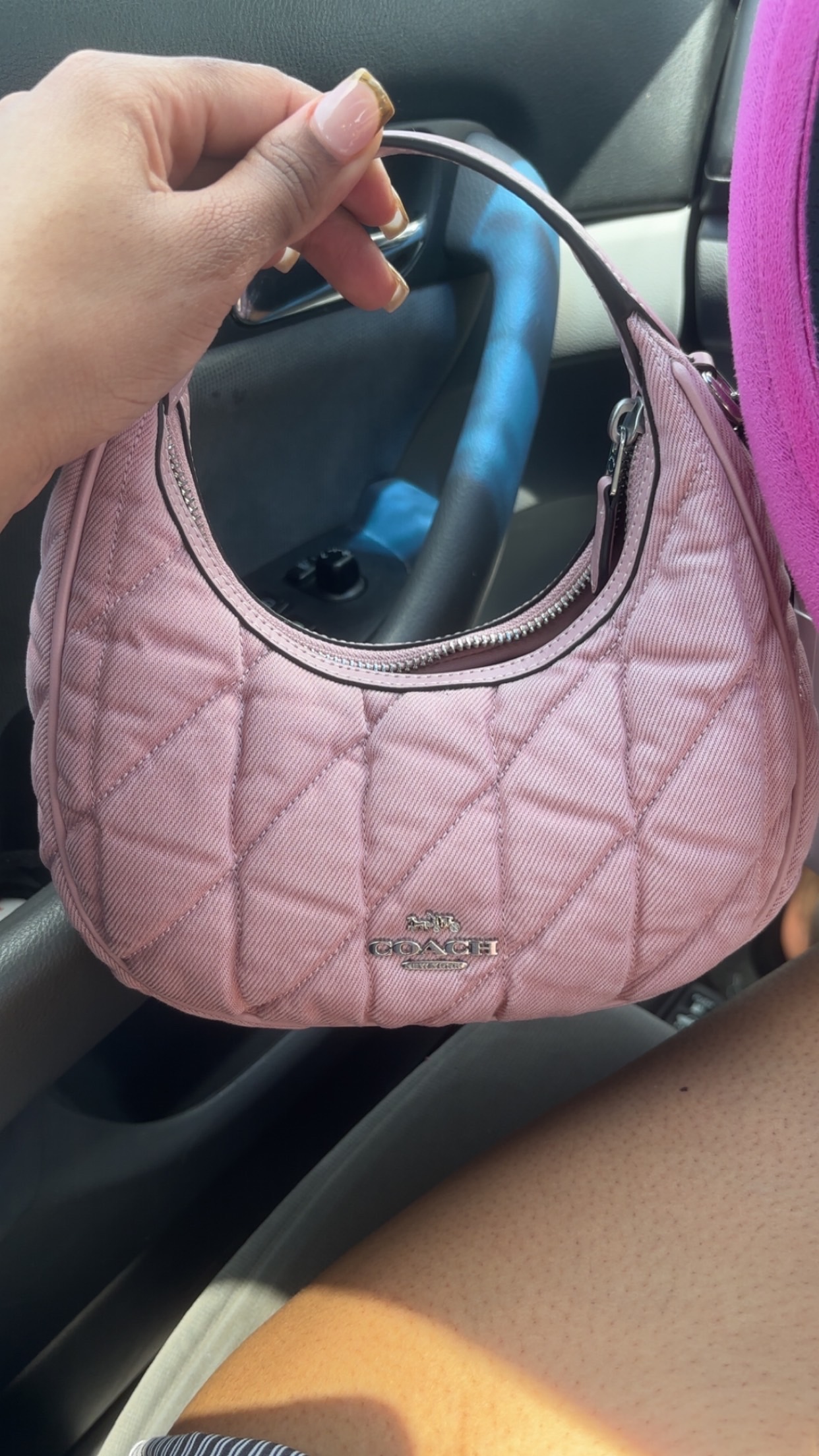ショルダーバッグ・ポシェット Coach Carmen Mini Crossbody Bag CBR11 COACH® Outlet | Carmen Mini Crossbody Bag