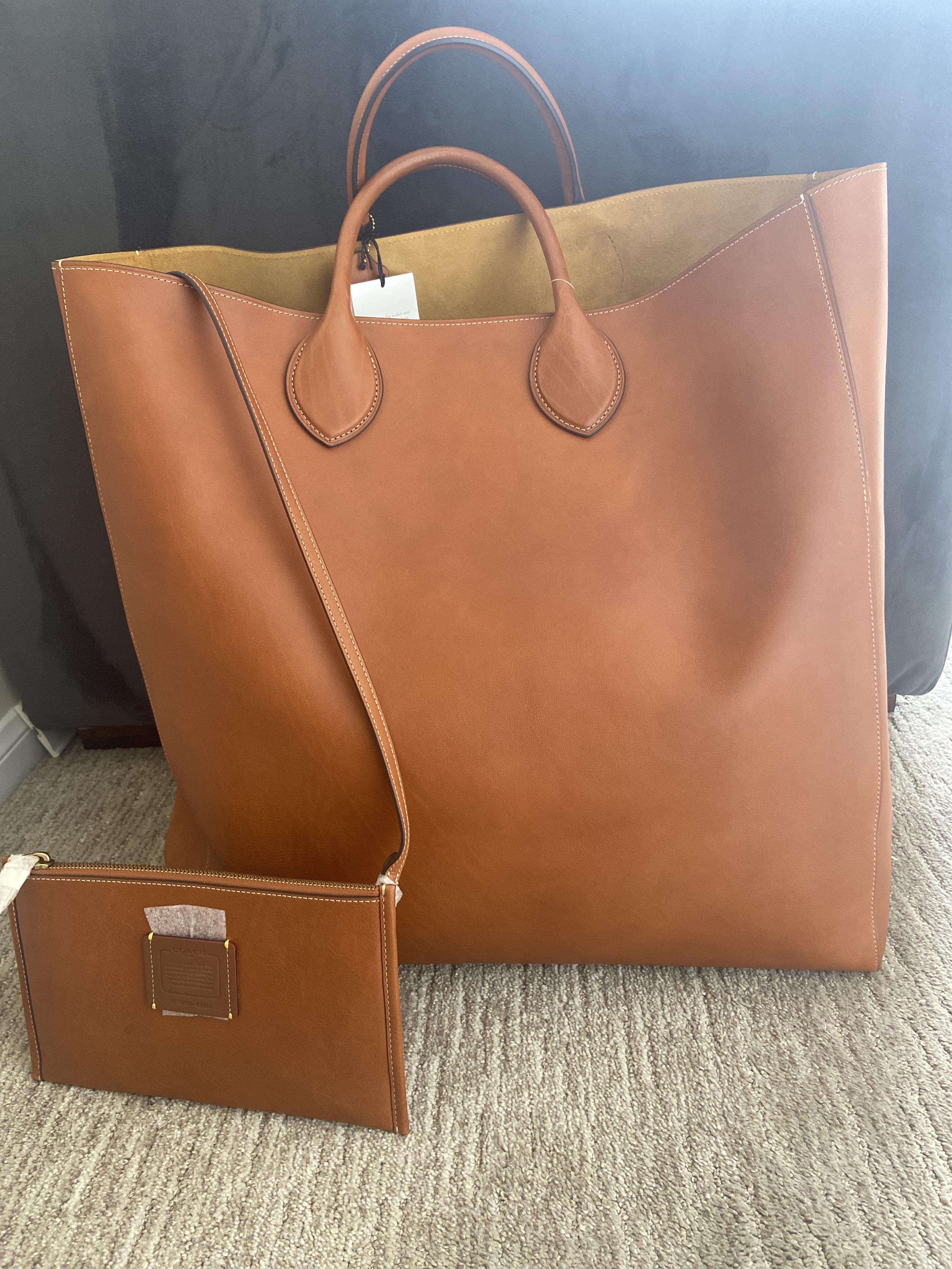 COACH® Outlet | Leo Tote