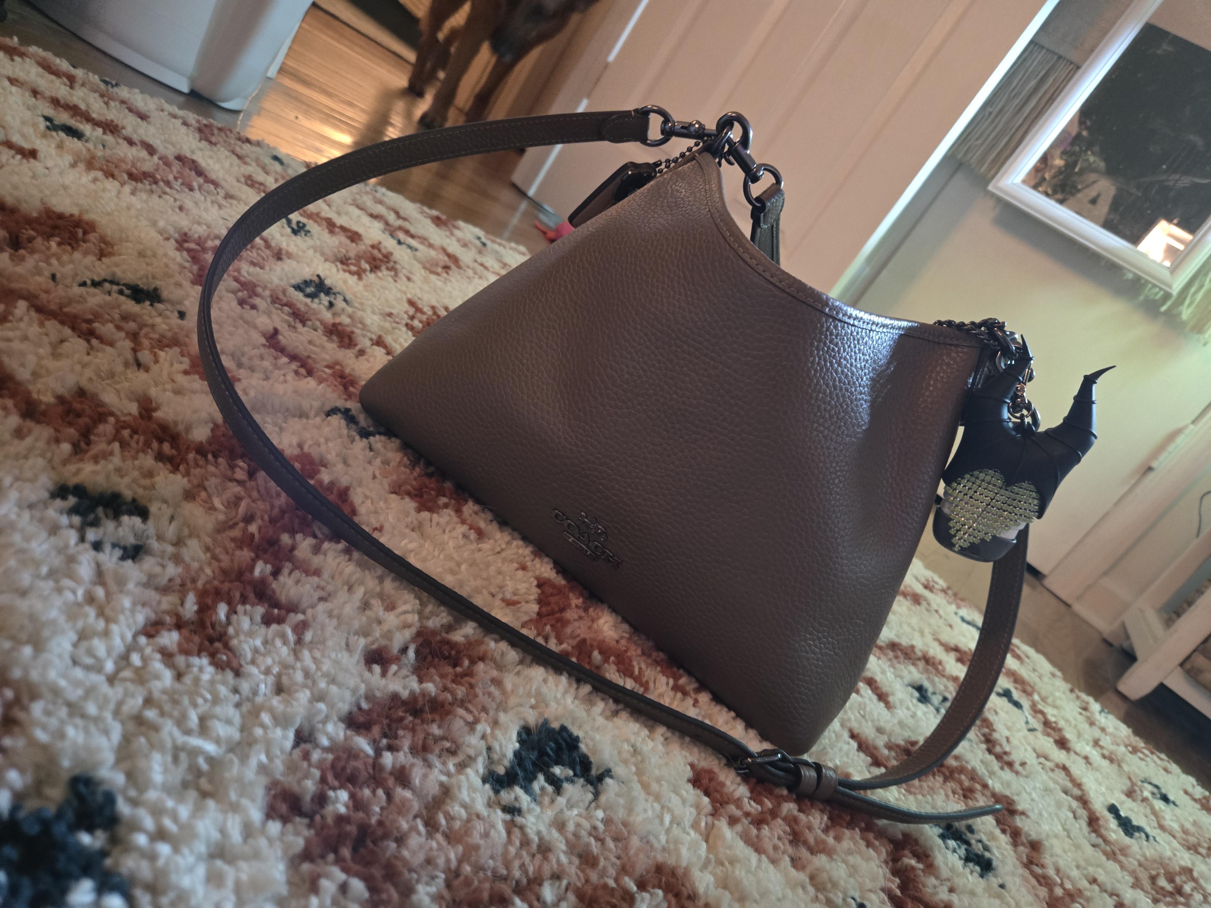 バッグ Coach Leather Shoulder Bag coach-refined-calf-leather-zoe