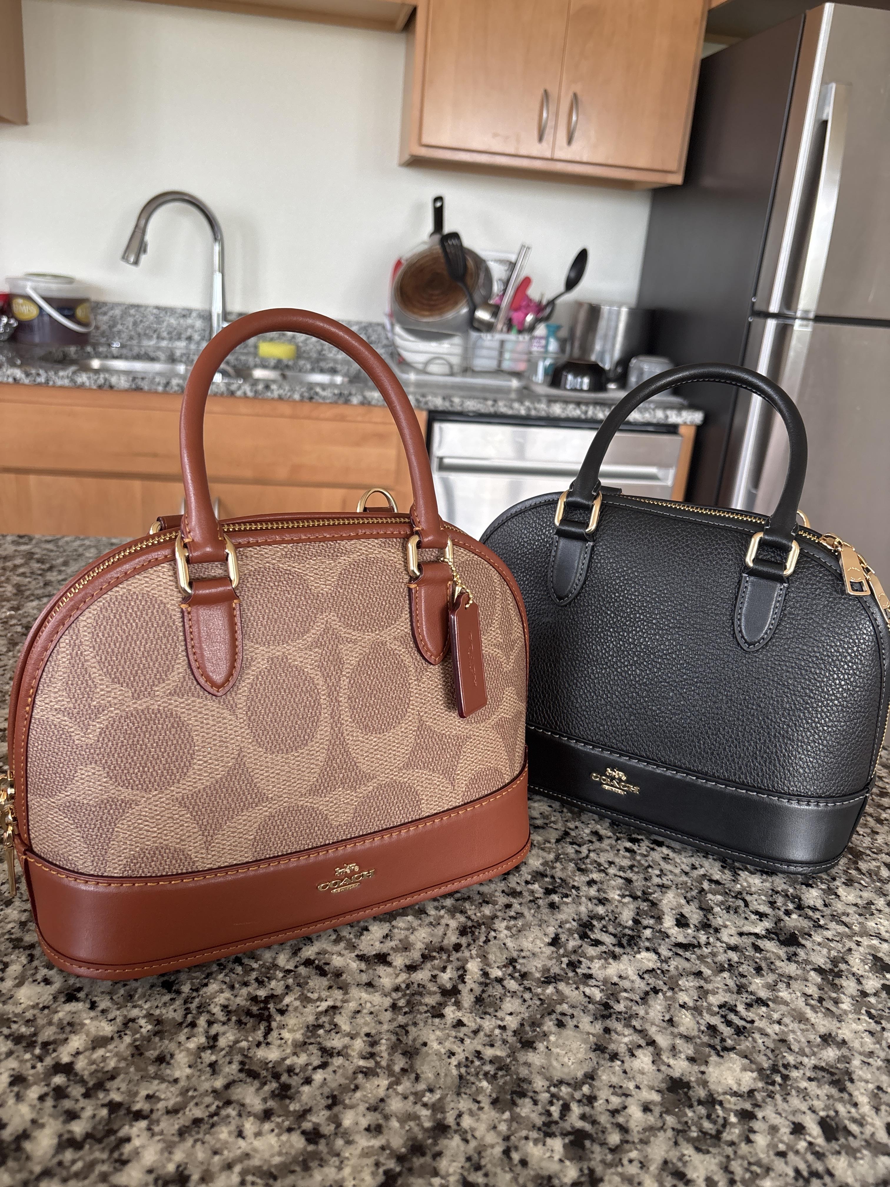 COACH サブリナ サッチェル（マキシ シグネチャー キャンバス） COACH® Outlet | Sabrina Satchel Bag In Signature Canvas