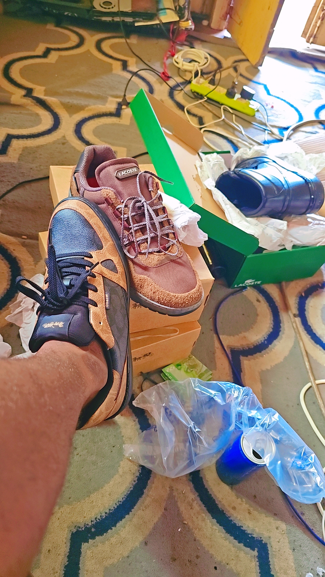 【COACH】☆お買い得☆お洒落シューズ☆Clip Court Sneaker COACH】☆お買い得☆お洒落シューズ☆Clip Court Sneaker