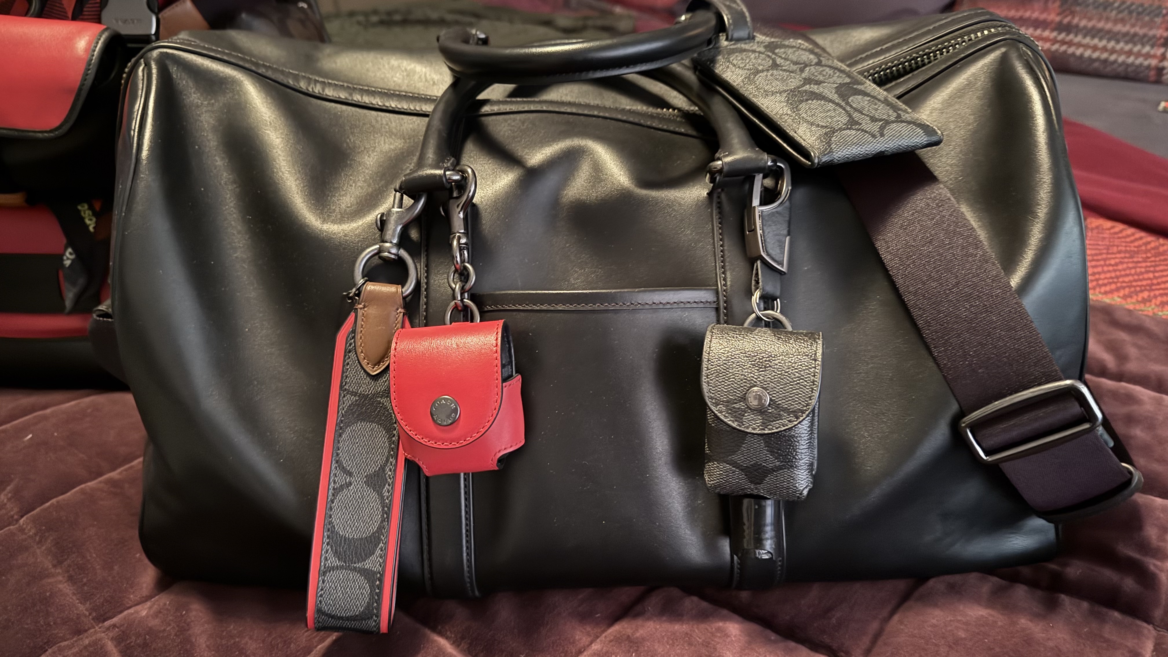 COACH　ディスプレイ COACH® | Restored Swing Zip Bag