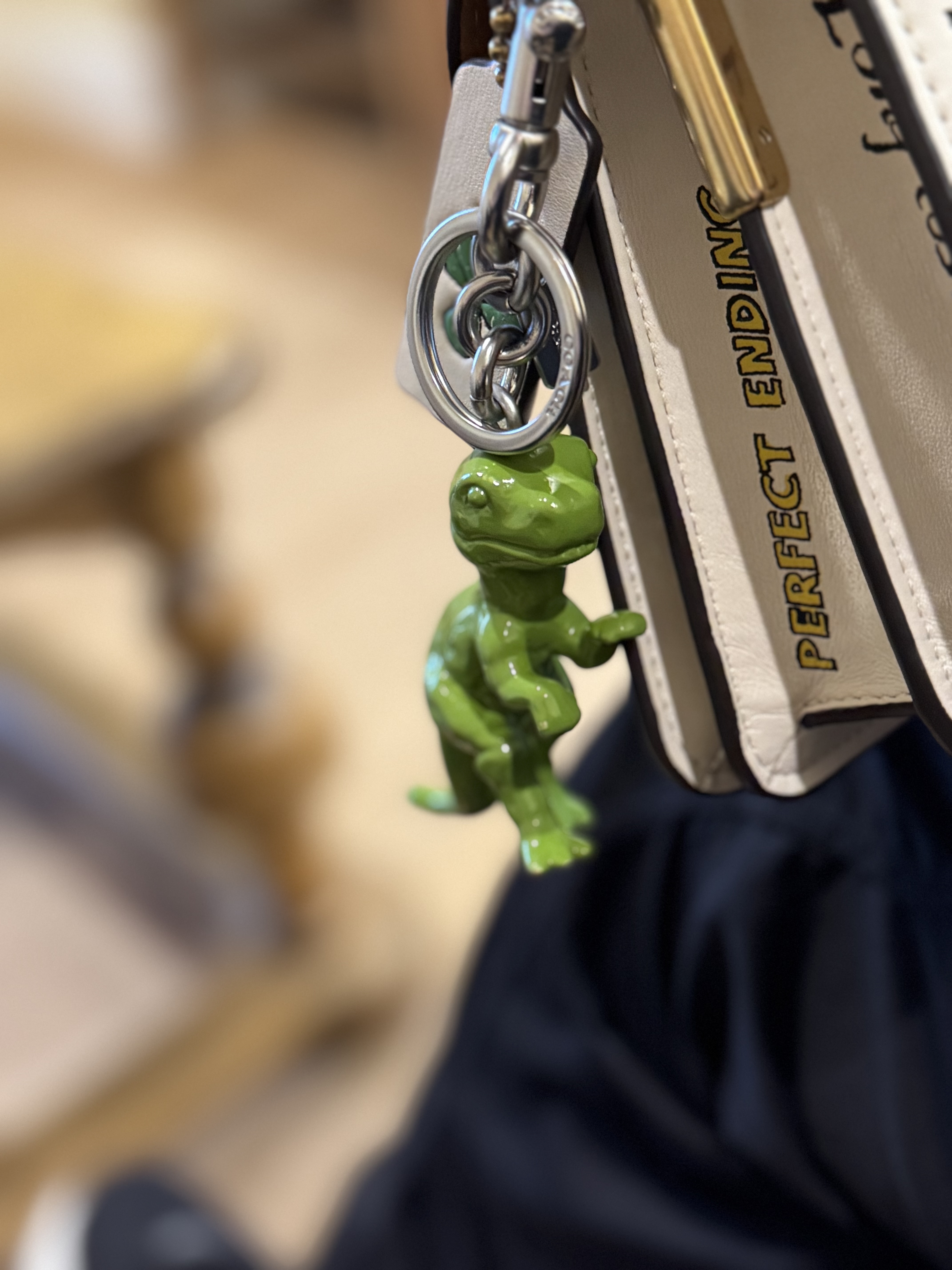 【COACH】T-レックス バッグ チャーム COACH® Outlet | T Rex Bag Charm