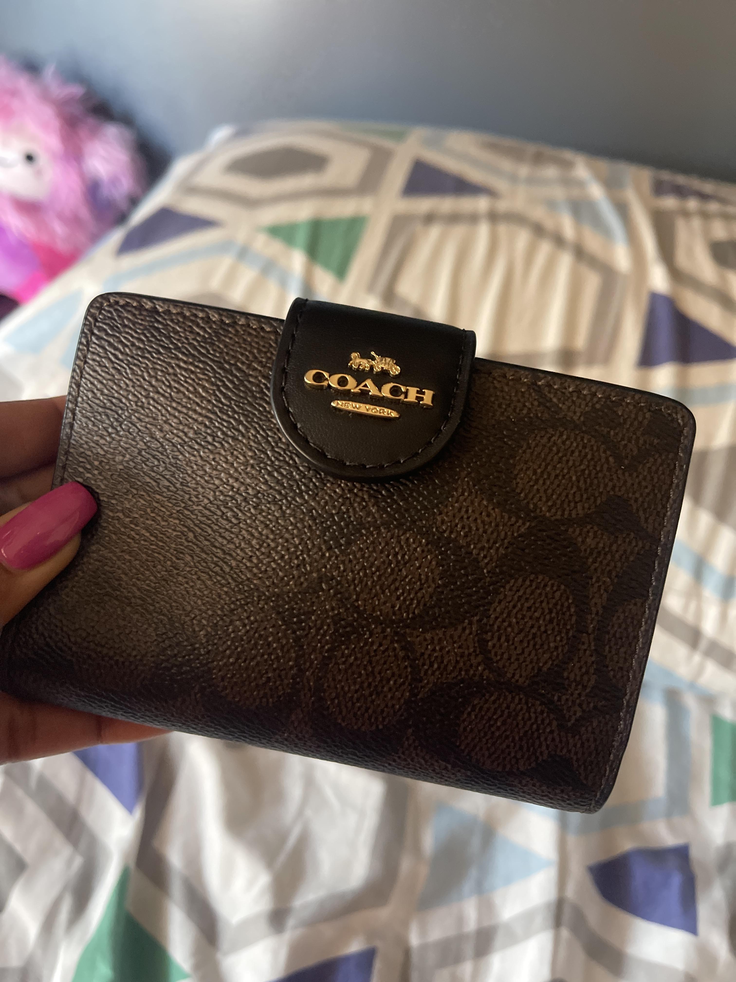COACH® Outlet | Medium Corner Zip Wallet With Sketch Print