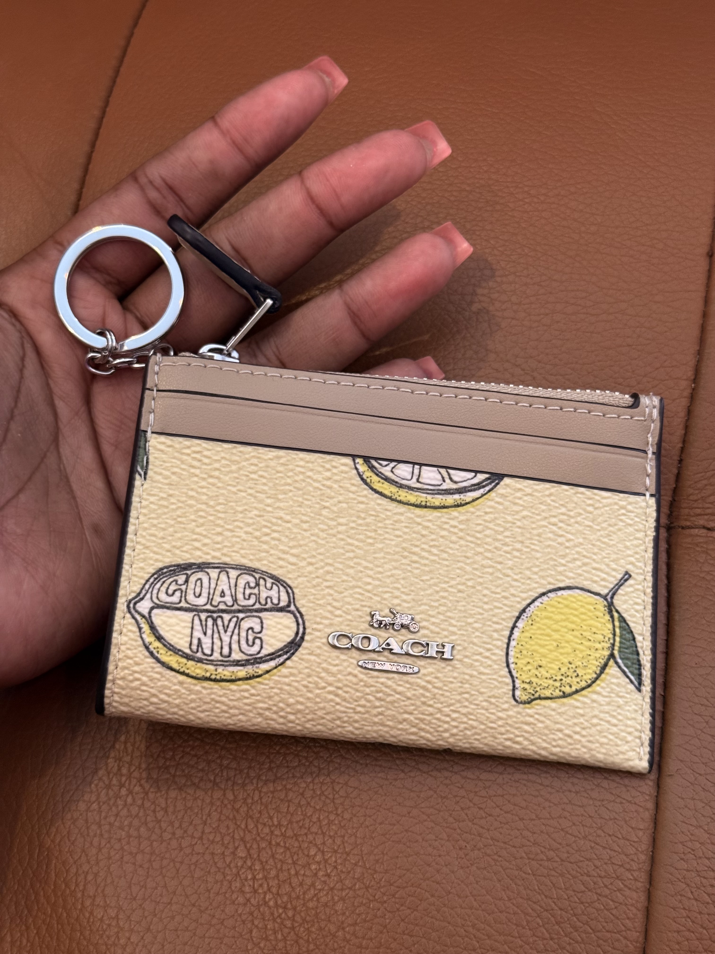 COACH レモンプリントのミニスキニーIDケース COACH レモンプリントのミニスキニーIDケース 公式】ミニ
