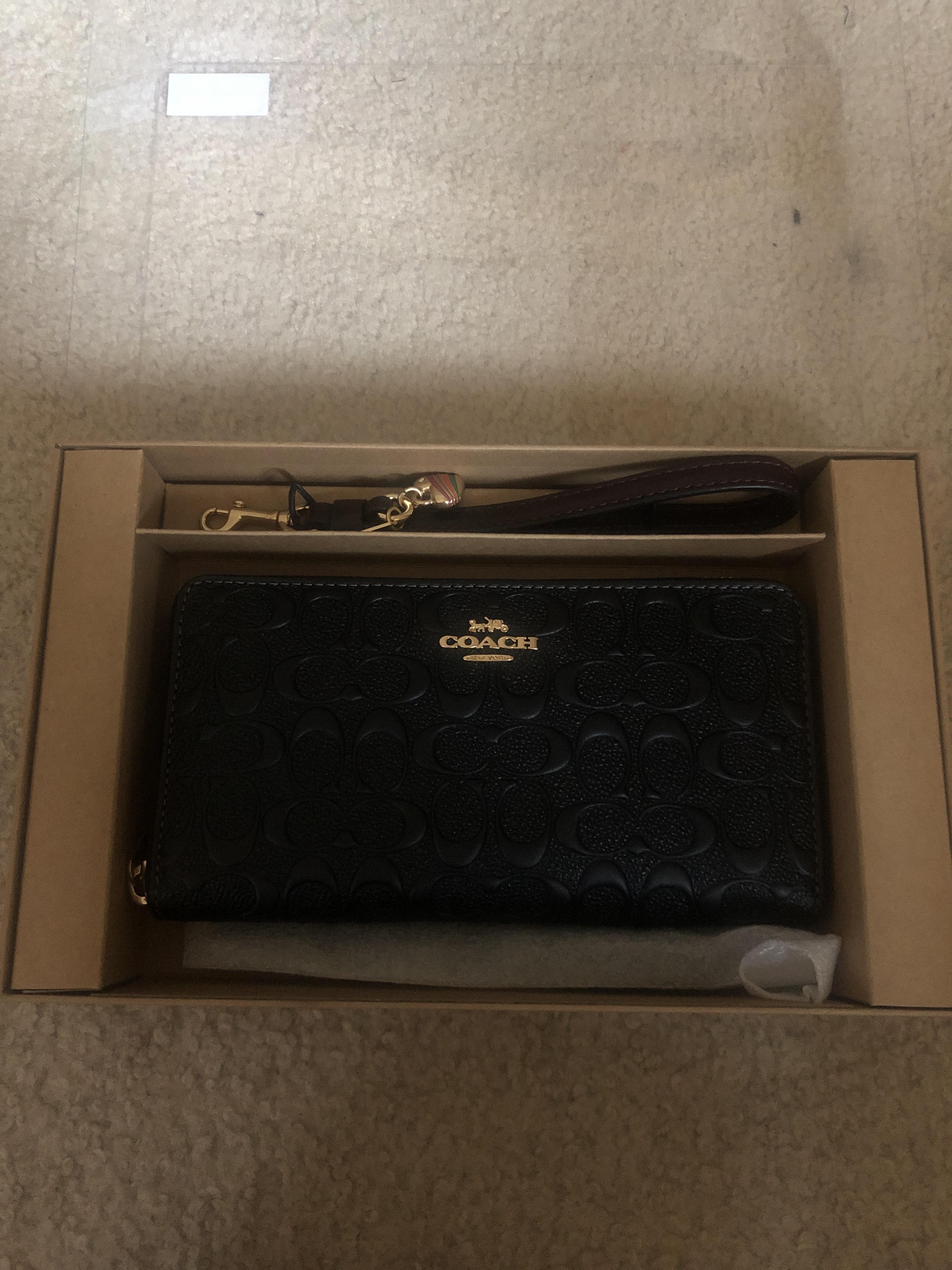 COACH® Outlet | Boxed Long Zip Around Wallet In Signature COACH® Outlet | Boxed Long Zip Around Wallet In Signature