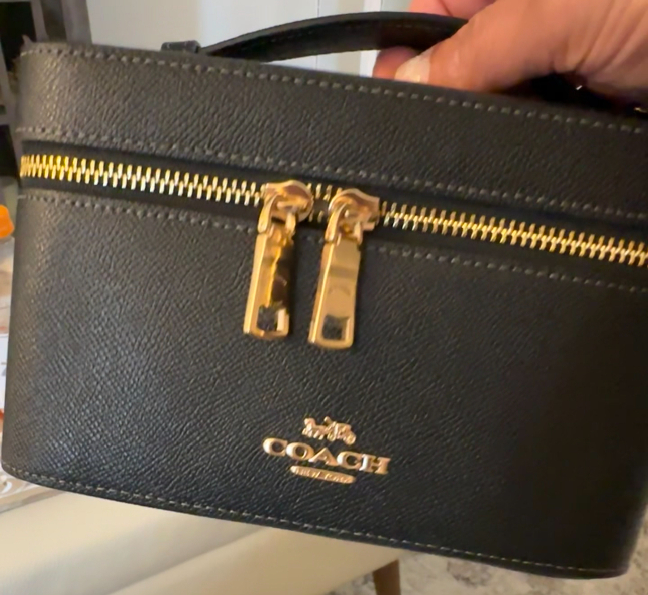 【Coach】 Cosmetic Case In Signature Terry ◆国内発送◆ Coach】 Cosmetic Case In Signature Terry ◇国内発送◇ ポーチ