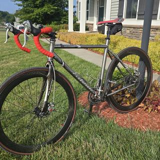 Specialized S-Works Tracer 2Bliss Ready 700c Tire | Jenson USA