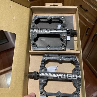 パーツ deity black kat pedals Deity Black Kat Pedal