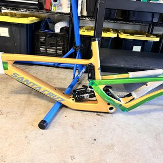 Santa Cruz Bronson 5 C R 2025 Bike | Jenson USA