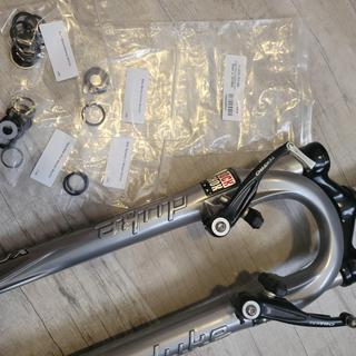 オーバーホール済 ROCKSHOX DUKE 26インチ ロックショックス オーバーホール済 ROCKSHOX DUKE RACE 26 ロックショックス