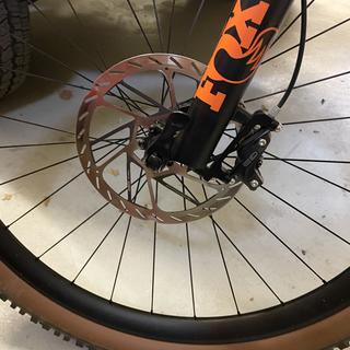 thumbnail interactive-video image 1 of SRAM HS2 160mm Centerlock Disc Brake Rotor - 2mm Thick, Thermal Paint, Includes Lockring 1 of 13