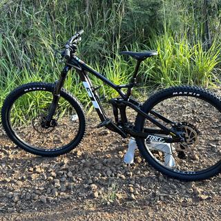 GT Force Carbon Elite Bike | Jenson USA GT Force Carbon Elite Bike | Jenson USA