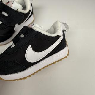 ส่งโดย Baby shoes