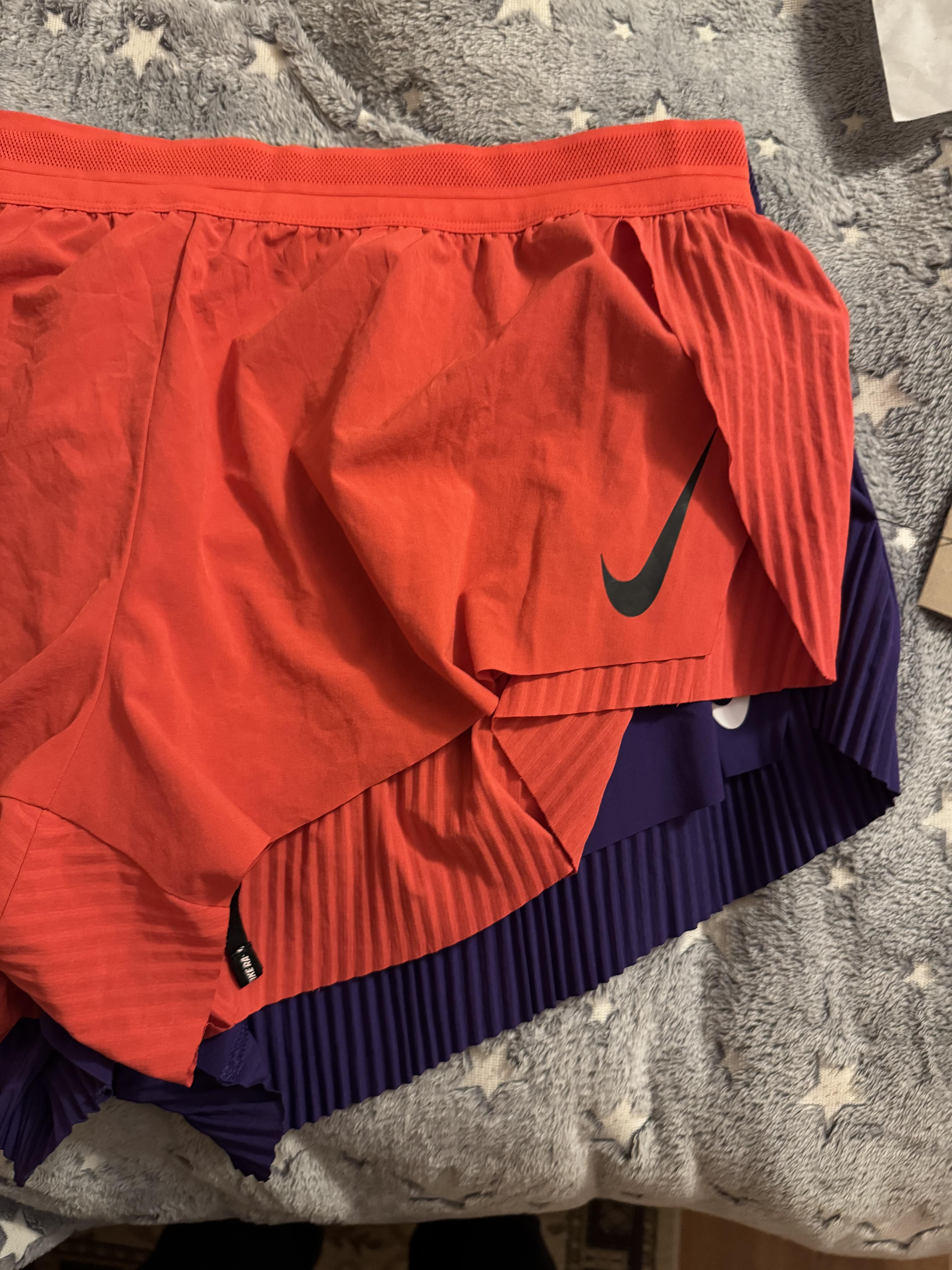 Women's Nike AeroSwift Shorts | SCHEELS.com