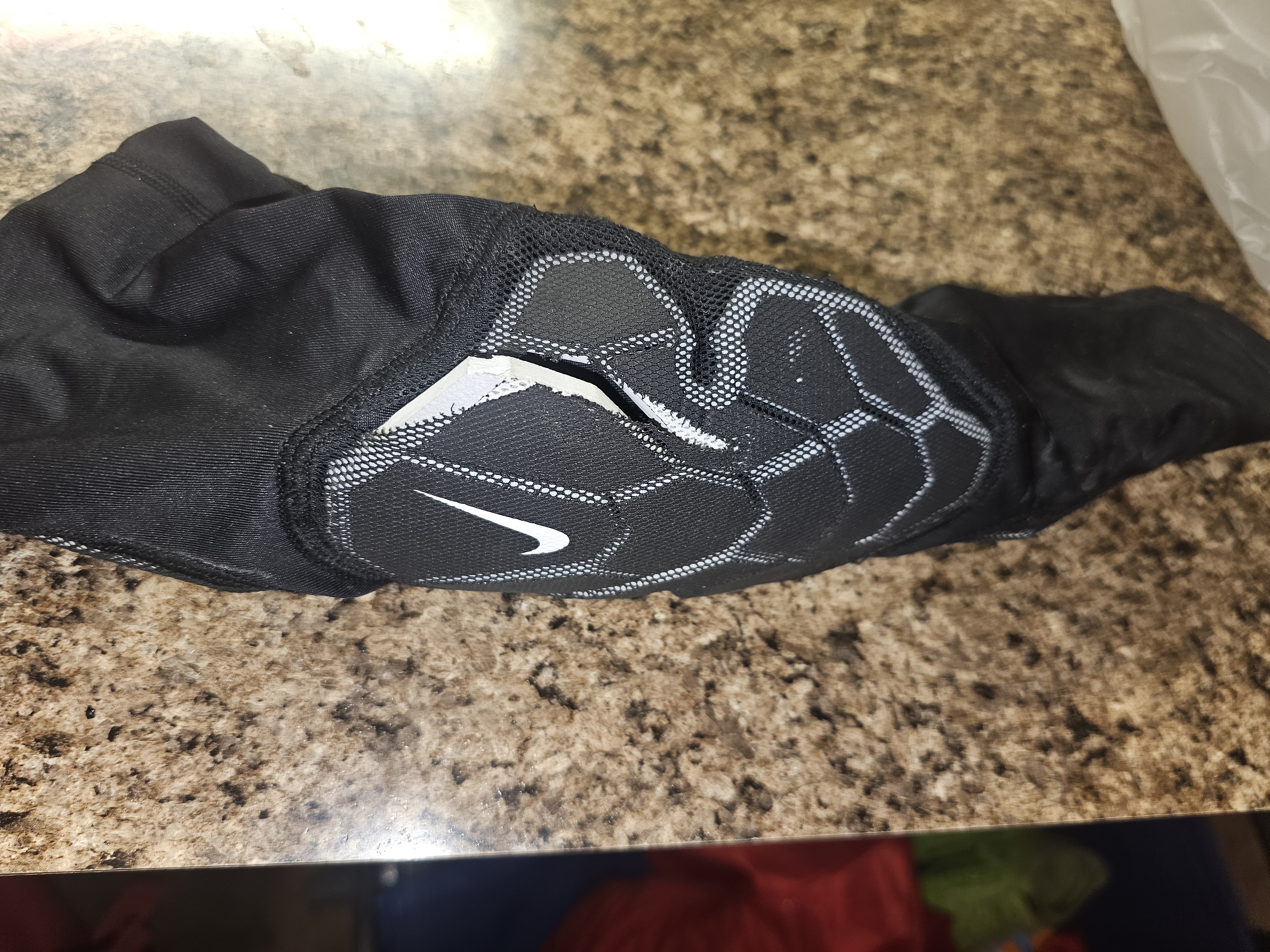 hyperstrong padded arm sleeve