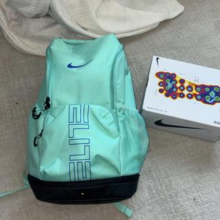 girls nike elite backpack (32L) ProSoccer The Nike Varsity Elite Backpack is not just a bag Nike Varsity Elite Backpack