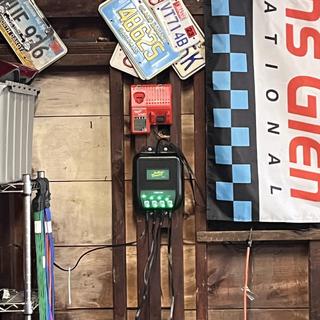 O.K！ Battery Tender 4 Bank 1.25 Amp 12V Battery Charger | JPCycles.com