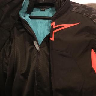 AXIAL Block Jacket / Vest | JPCycles.com