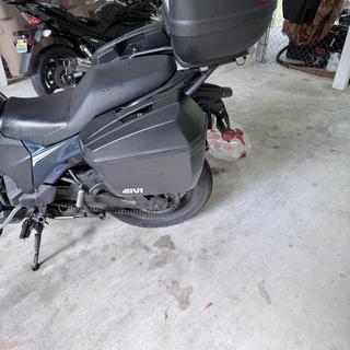 Givi E22N Monokey 22L Cruiser Side Cases | JPCycles.com