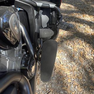 Adjustable Highway Peg Mount Kit For Harley – Fits 1.25" Engine Guards, Short Black