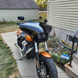 Davidson Dyna Street 2013 Fat Bob Fairing Memphis Shades Batwing