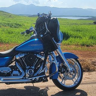 Saddlemen Renegade S3 Super Slammed Solo Seat For Harley Touring