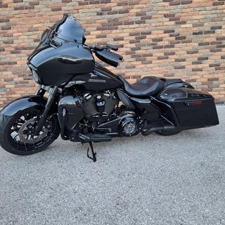 M Progressive Fork Lowering Kit For Harley Touring 2017-2025