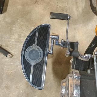 Milwaukee Twins Oval Mini-Floorboards With Mounts For Harley