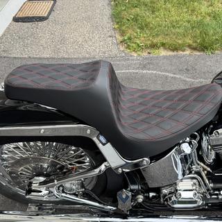 Drag Specialties ドラッグスペシャリティーズ Predator III Seat