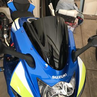 パーツ Puig 5605F RACING-SCREEN GSX-R600/750 Puig Z Racing Windscreen for 2011-17 Suzuki GSXR-600/R-750