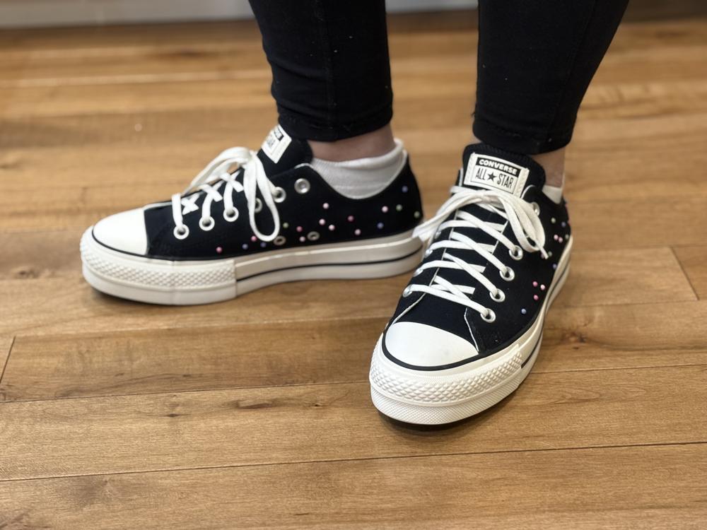 Super comfortable sneakers