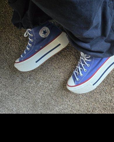 Amazing comfortable Sneaker