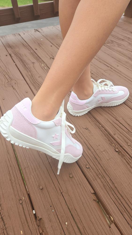 I am completely obsessed with The Run Star Trainer. These sneakers are modern, versatile, and perfect for keeping up with your ever-changing style. They are ideal for any outfit, any day, and any you. The material is top-notch and high-quality, and I absolutely adore the color and style of these shoes. Not to mention, they are super comfortable and stylish to wear. I highly recommend these shoes!