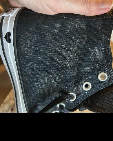 Very comfortable and I love the spider and moth design