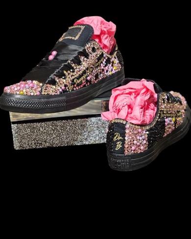 Love the shoe, it’s comfortable and practical enough to wear everyday