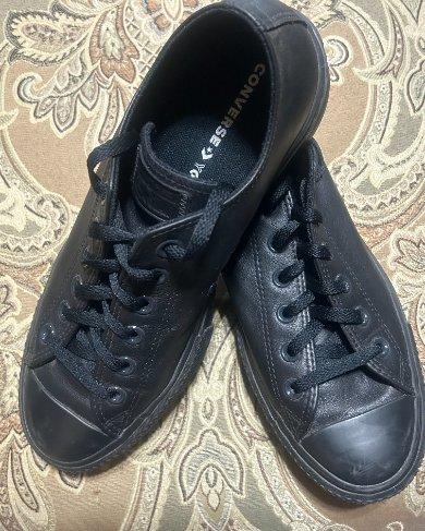 Loved that I was able to customize my shoes with total blacked out look.   Love that these are unique for my style and love the platforms and style.  They are very comfortable and great walking shoe.  I give this shoe five stars easily!
