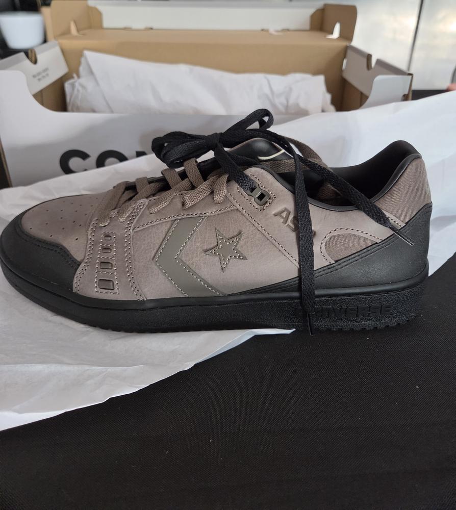 Really well designed skate shoe