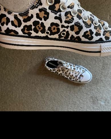I absolutely love the leopard pattern, this was a gift from my husband as my first pair of leopard chucks have seen better days. They feel great and look so cute. I’ve been a fan of Chucks since 2004 and will continue to buy these shoes.