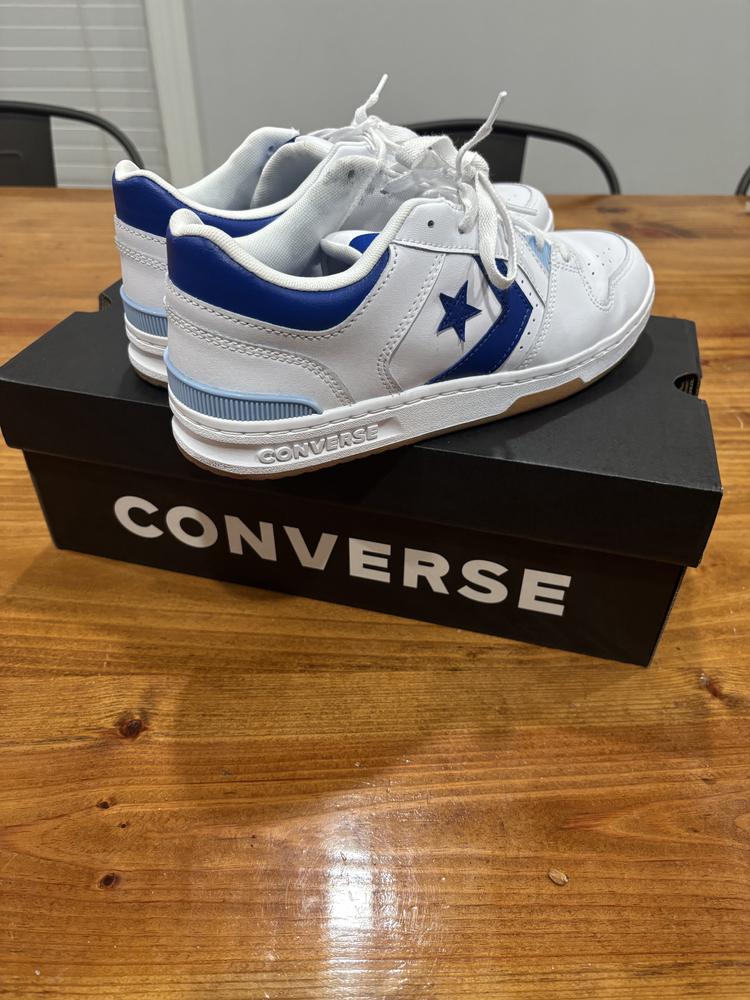 Fresh Converse CL98’s