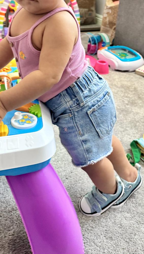 Sparkle and Style: Chuck Taylor All Star Glitter for Infants in Blue