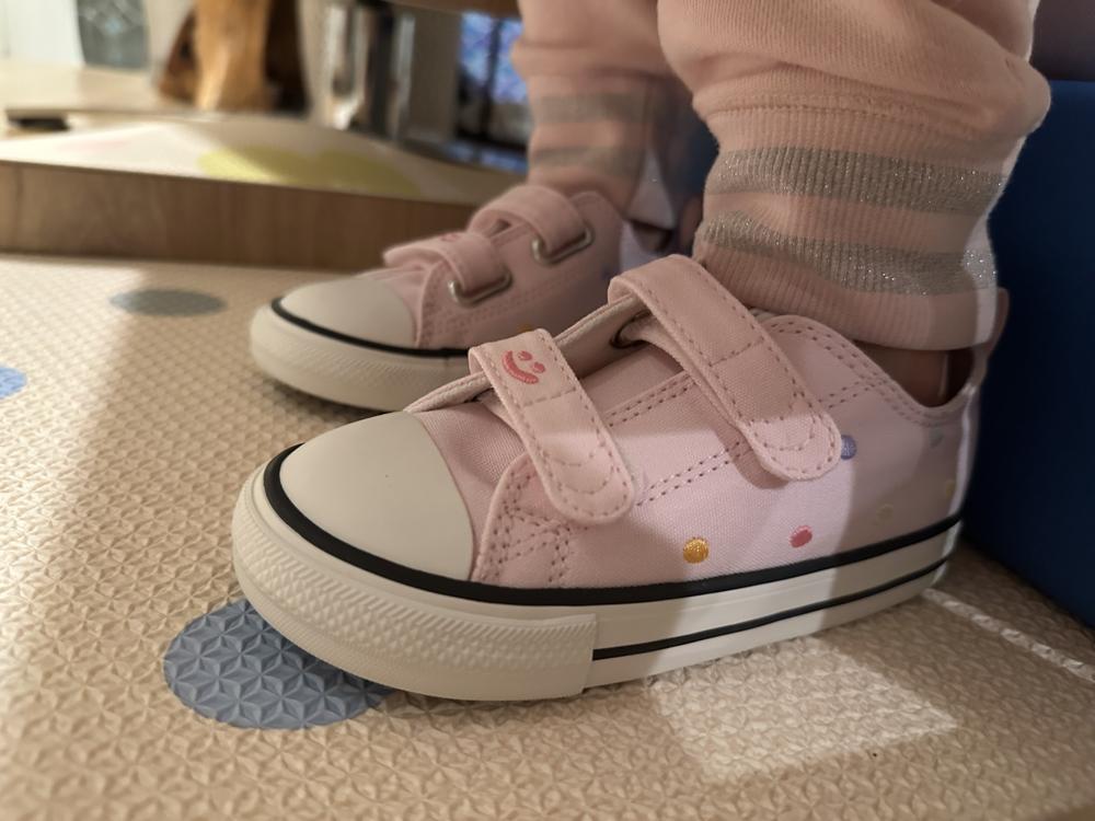 Pretty in Pink All Star Children shoes is stylish