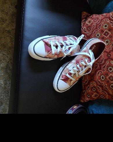 Chuck Taylor All Star Tie-Dye Unisex Low Top Shoe. Converse.com